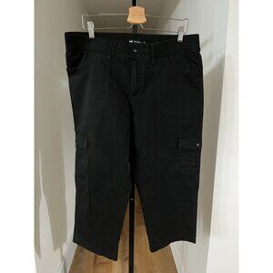 EUC Lee Women's Relaxed Fit Cargo Pants  Black